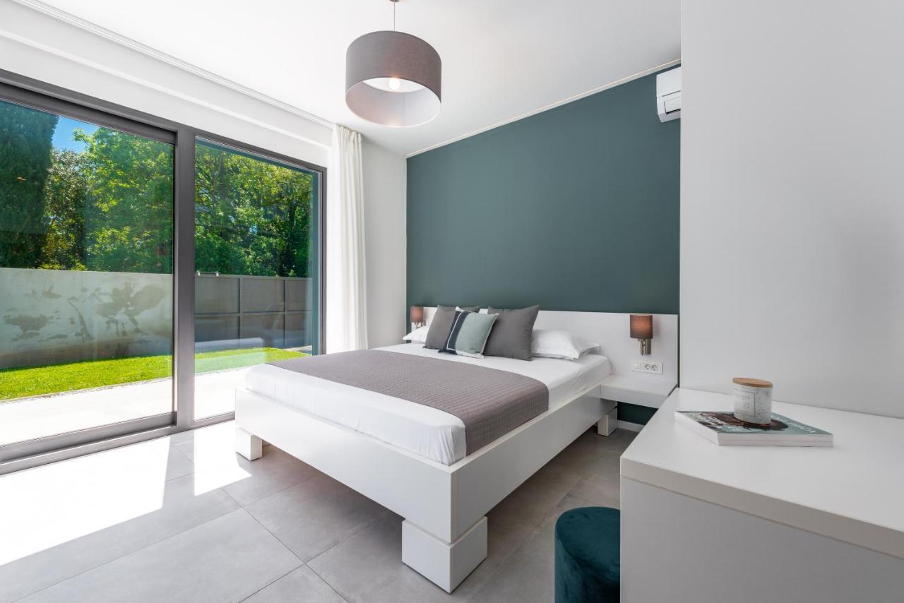 Villa Oasis - Your Luxury Home Away From Home Celopeci Exteriör bild